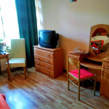 Motel Rezydent วรอตซวาฟ ภายนอก รูปภาพ