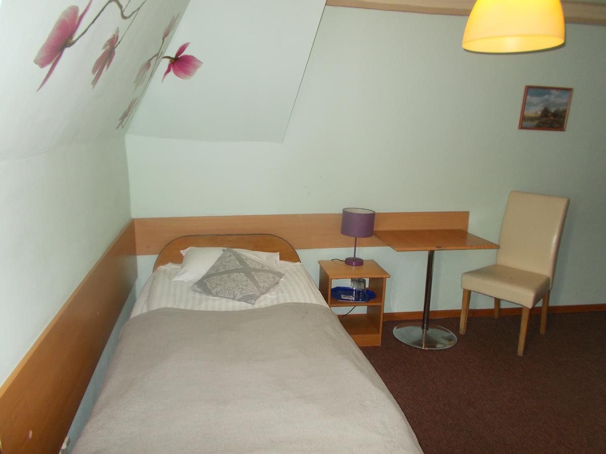 Motel Rezydent วรอตซวาฟ ภายนอก รูปภาพ