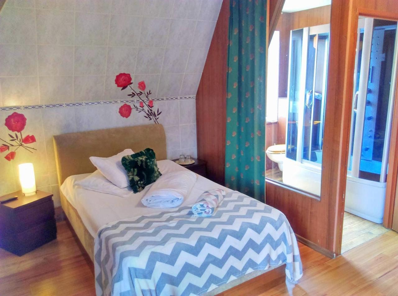 Motel Rezydent วรอตซวาฟ ภายนอก รูปภาพ