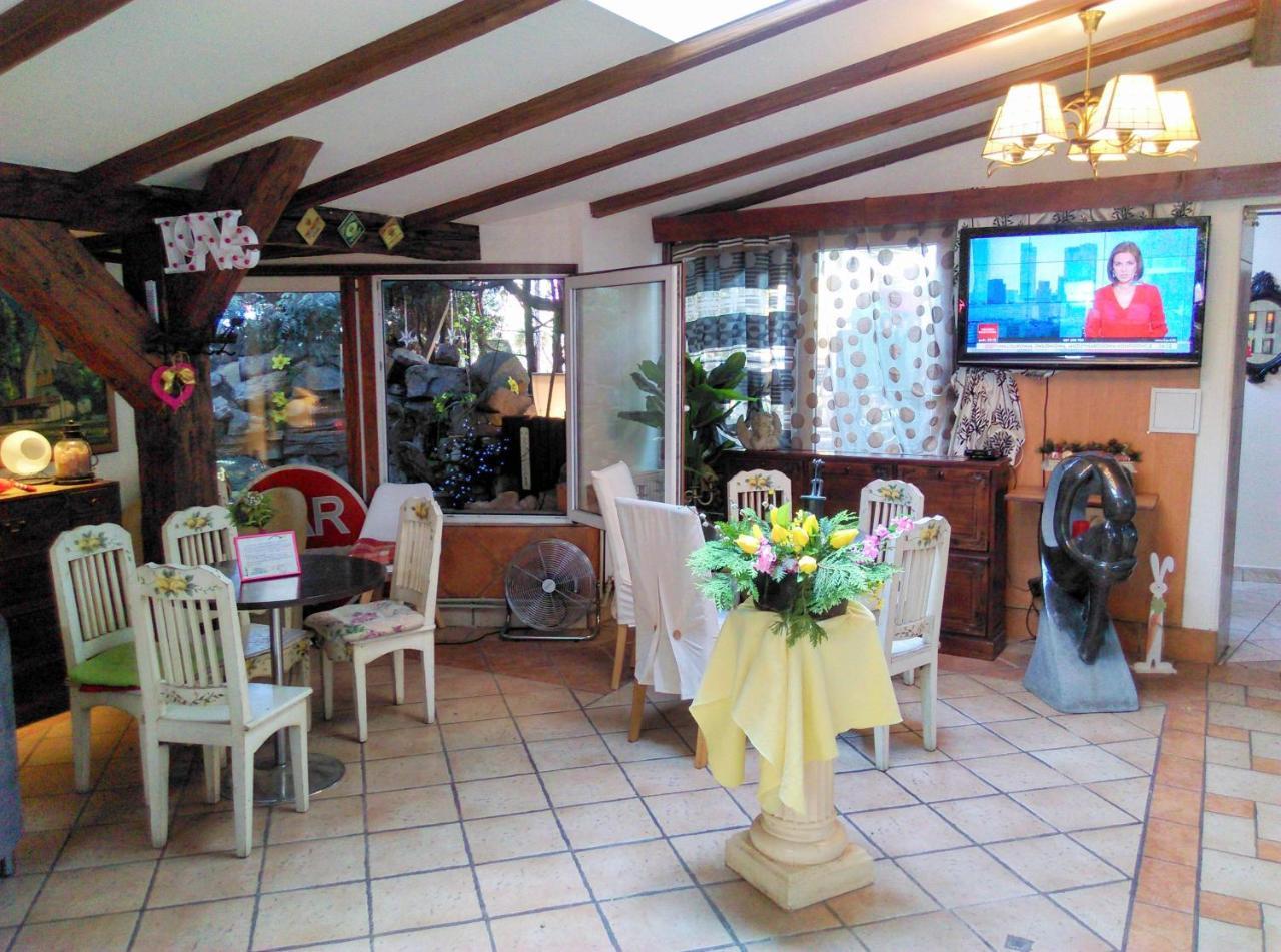 Motel Rezydent วรอตซวาฟ ภายนอก รูปภาพ